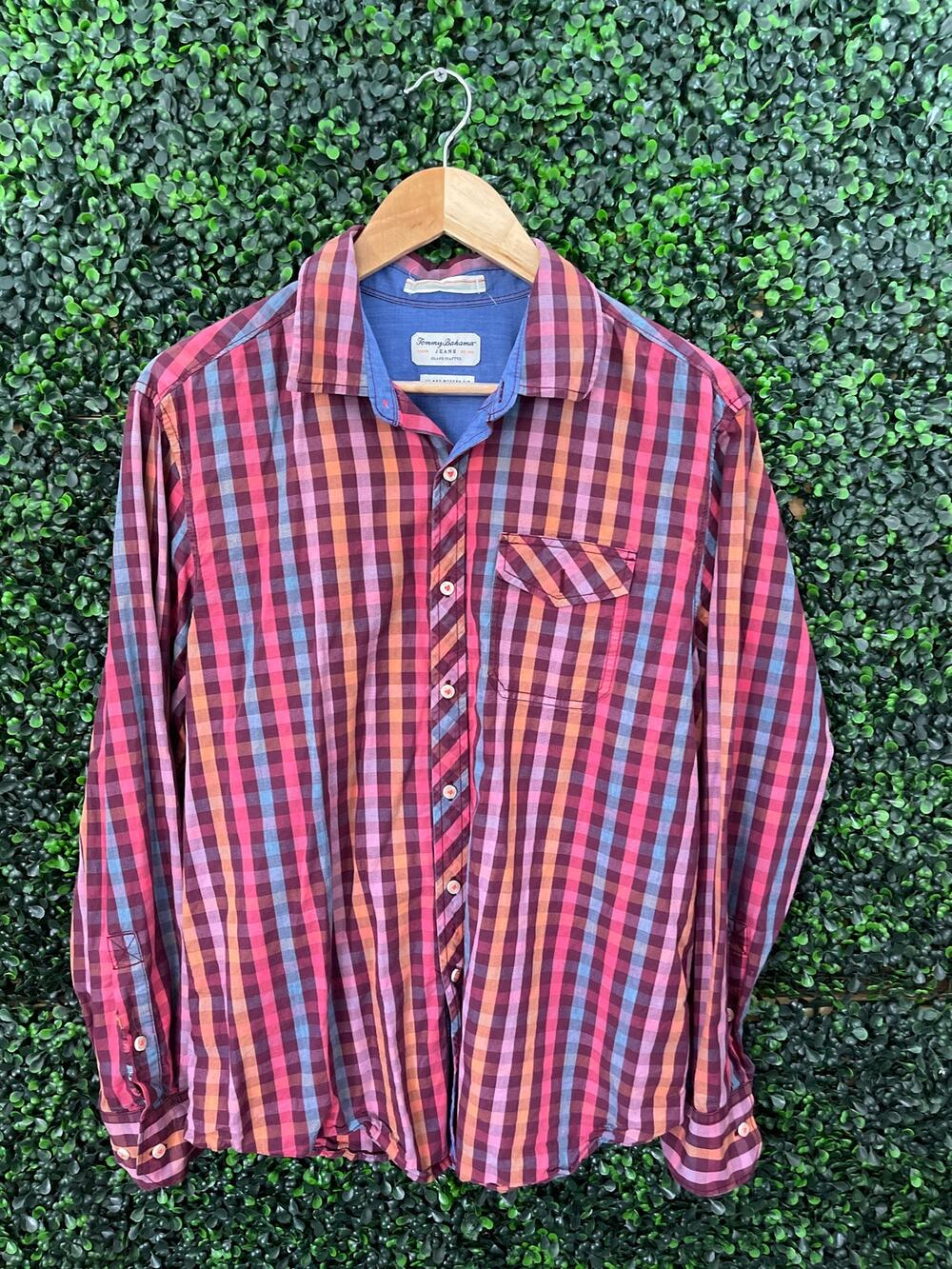 Tommy Bahama, Men’s Plaid Shirt, Long sleeve Button up Shirt,  Size M